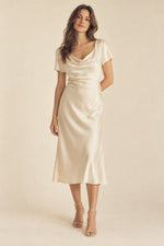 Robe en satin Caramel — vue 1
